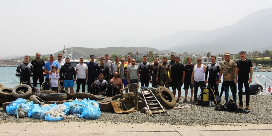 Akdeniz'den Balık Yerine Sandalye, Lastik ve Merdiven Çıktı