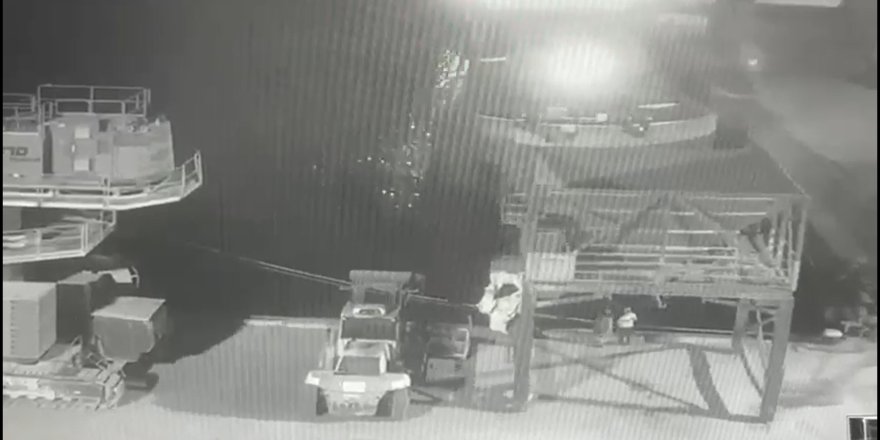 Tutuklanan Kaptanın Limanda Gemisini İncelerken Görüntüleri Ortaya Çıktı