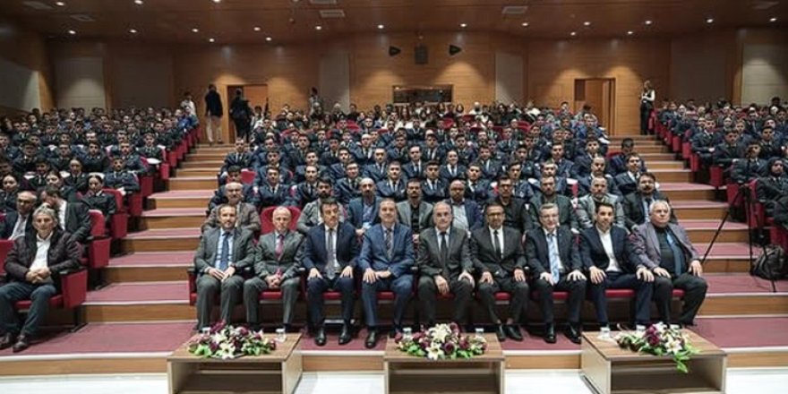 Tamer Kıran, Bandırma Onyedi Eylül Üniversitesi Denizcilik Fakültesi Öğrencilerinin Törenine Katıldı