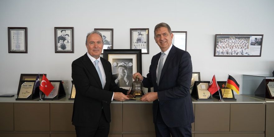 UZMAR, Tersane Yatırımları İçin AKA Bank ile 28 Milyon Euro’luk Finansman Anlaşması İmzaladı