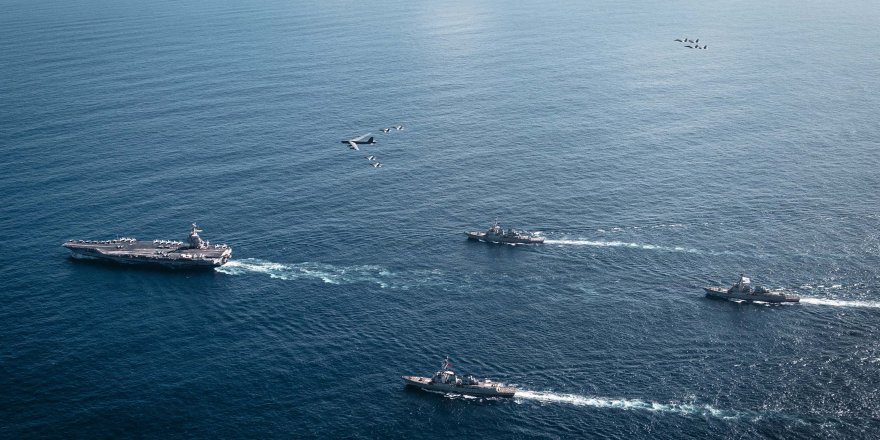 "Dünyanın En Büyük Uçak Gemisi USS Gerald R. Ford Karayip Denizi'nde"