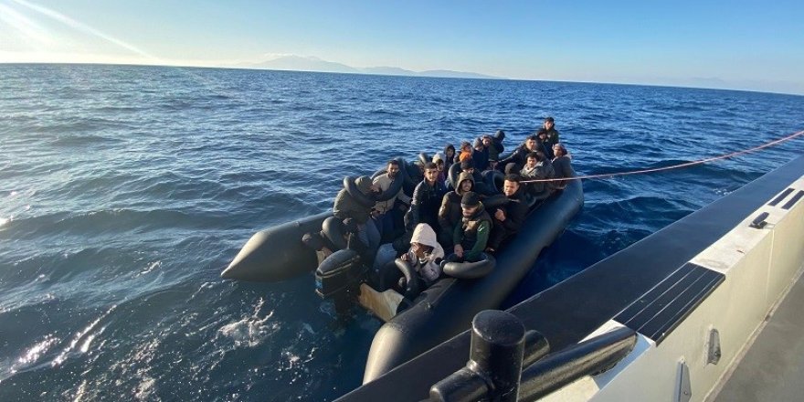 İzmir Açıklarında 63 Düzensiz Göçmen Yakalandı