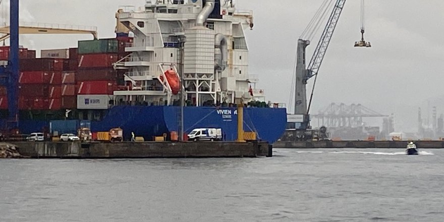 Kocaeli’de Tekne Alabora Oldu