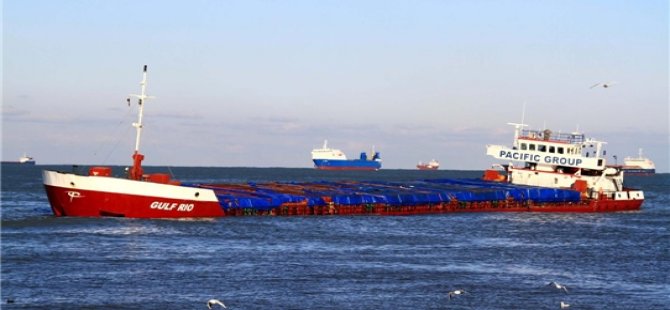 Samsun'da karaya oturan "Gulf Rio" için kurtarma çalışmaları sürüyor