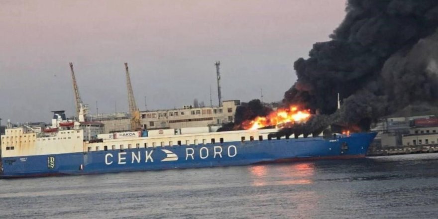 Tır Taşımacılığı Yapan Türk Gemisi Odesa'da Vuruldu