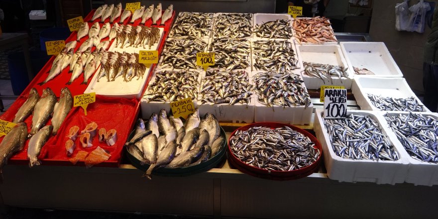 Denizdeki Fırtına Avını Etkilese De Balık Fiyatlarını Etkilemedi