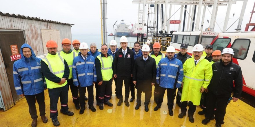 Bakan Bayraktar: "Günlük 200 Milyon Metreküplük Bir Gazı Gemilerle Alır Hale Geleceğiz"