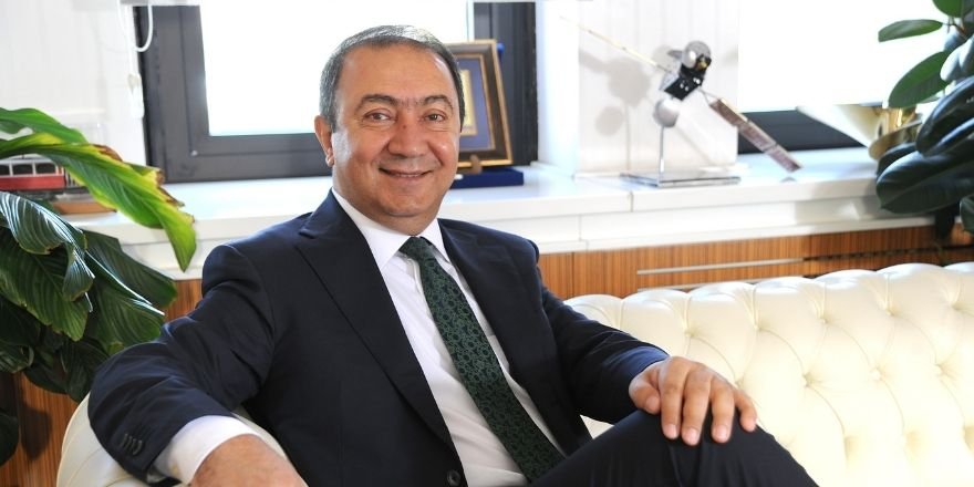 Suat Hayri Aka: “Herkes Elini Taşın Altına Koyarsa Dünya Bir Kurtuluşa Erebilir”