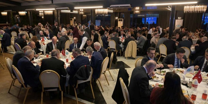 İMEAK Deniz Ticaret Odası ve Denizcilik Camiası Geleneksel İftarda Buluştu