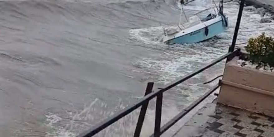 Gemlik ve Kumla'yı Lodos Vurdu, Çok Sayıda Tekne Battı