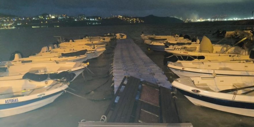 Lodos ve Dalgaların Vurduğu Gemlik'ten Acil Liman Çağrısı
