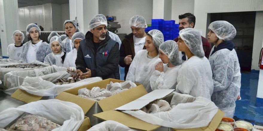 Geleceğin Balıkçıları İzmir'de Yetişiyor