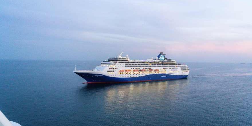 Hürmüz Boğazı'ndan Başarıyla Geçen Celestyal, Kruvaziyer Sektörüne Güvenli Geçişin Önünü Açtı