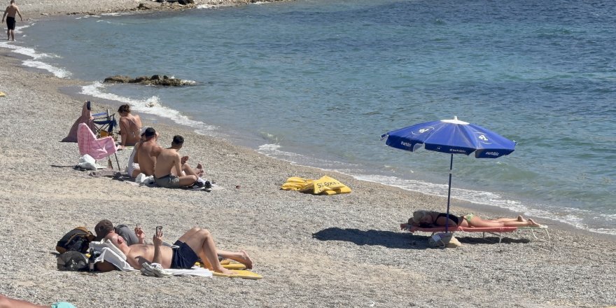 Bodrum'da Yazdan Kalma Günler: Sahiller Dolup Taştı, Kruvaziyerle 274 Turist Geldi
