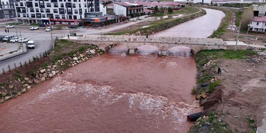Kızılırmak'a Rengini Veren Fadlum Irmağı 8 Ay Sonra Yeniden Coştu
