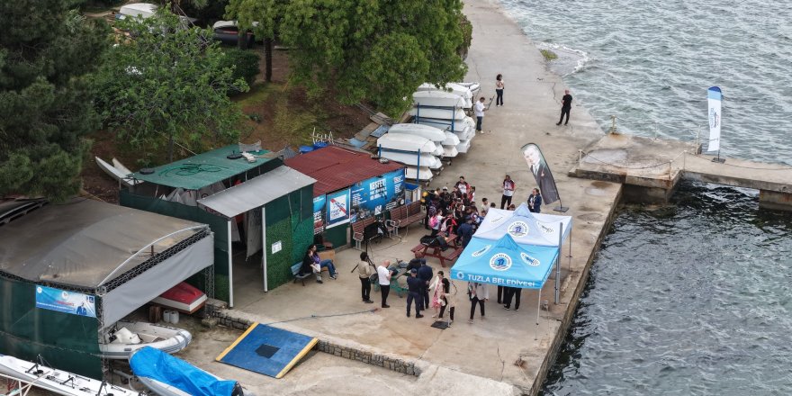 Tuzla'da Deniz Çayırları Sualtı Teknolojisiyle Görüntülendi