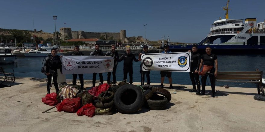 Bozcaada Limanı'nda Deniz Dibi Temizliği Gerçekleştirildi