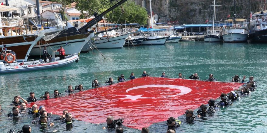 Antalya'da 'Dumansız Plaj' Uygulaması Hayata Geçiyor