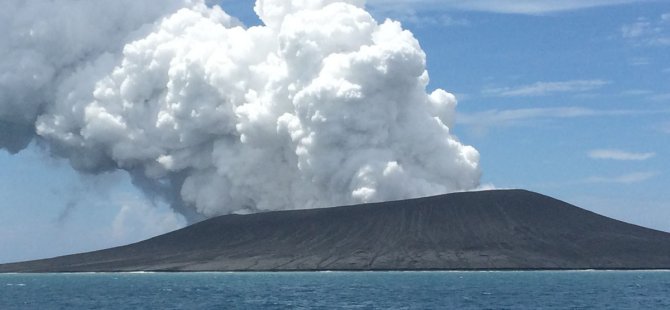 Volkan patlaması sonrası yeni adalar oluştu