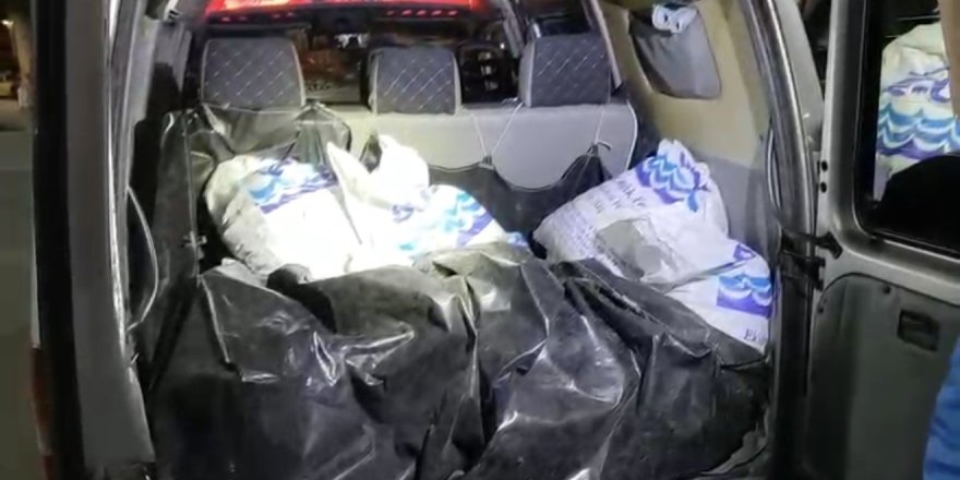 Kaçak Toplanan 150 Kilo Kara Kıllı Midye Denize Geri Bırakıldı