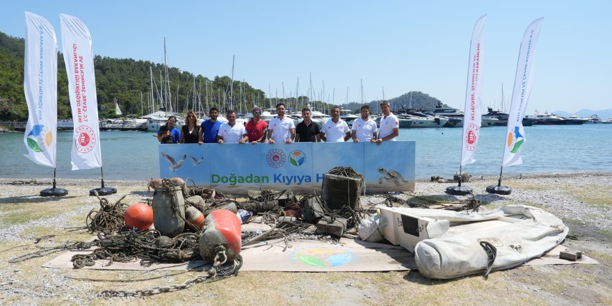 Göcek Halk Plajı’nda Deniz Dibi Temizliği Tamamlandı