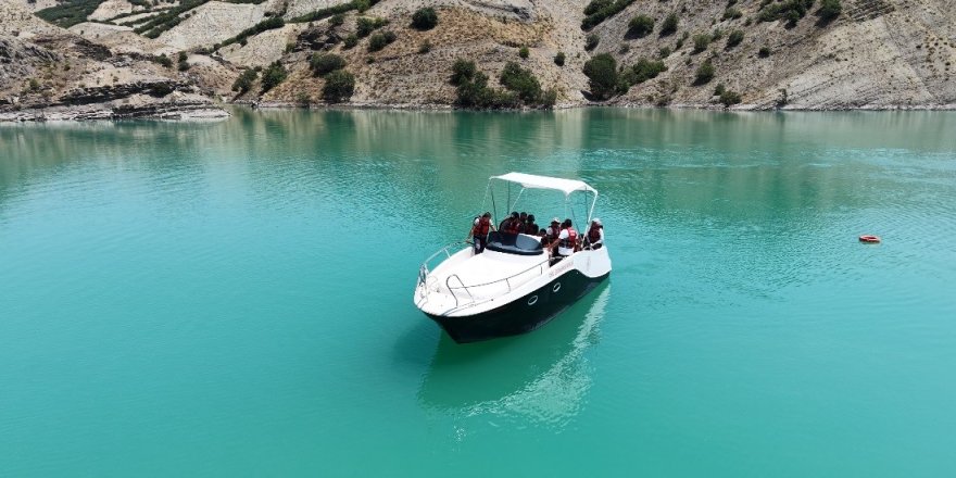 Tunceli'de İlk Kez Amatör Denizcilik Eğitimi Verildi