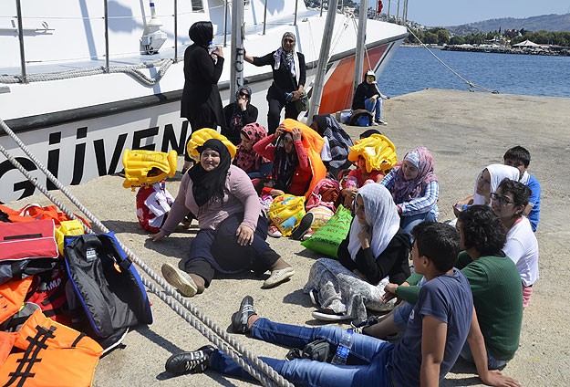 Ege Denizi'nde 501 göçmen kurtarıldı