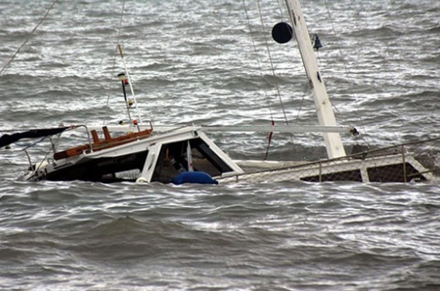Yalova'da tekne battı: 1 ölü