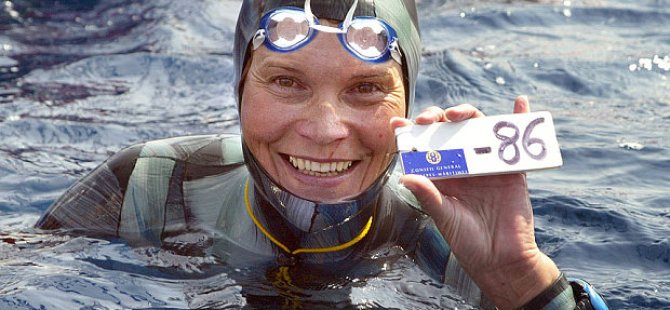 'Dünyanın en iyi serbest dalışçısı' Molçanova, denizde kayboldu