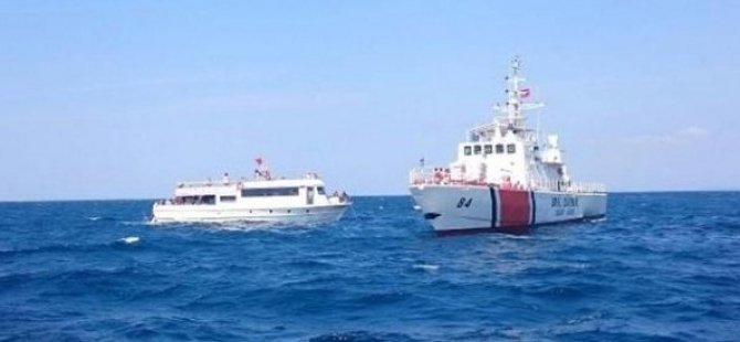 53 kişinin bulunduğu tekne son anda kurtarıldı