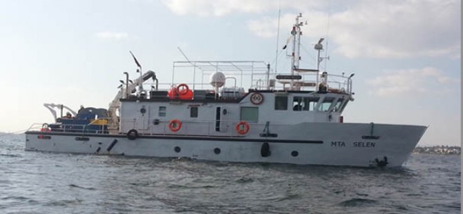 MTA Selen araştırma gemisi Mudanya'da sismik çalışma yapıyor