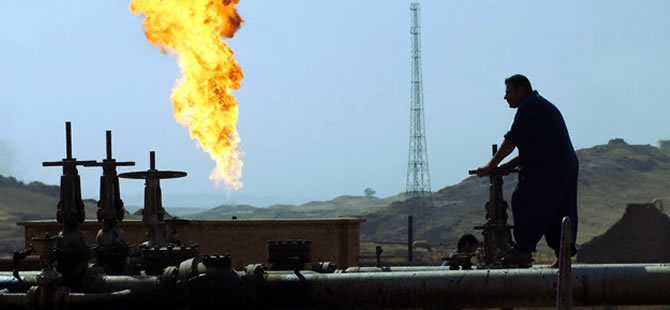 Suudi Arabistan petrol satış fiyatını düşürdü