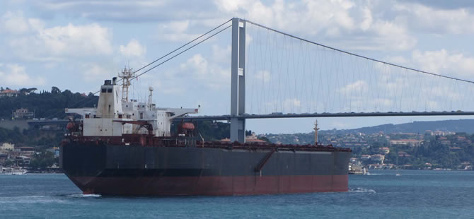İstanbul Boğazı ve İzmit Körfezi gemi geçişlerine yeni düzenleme