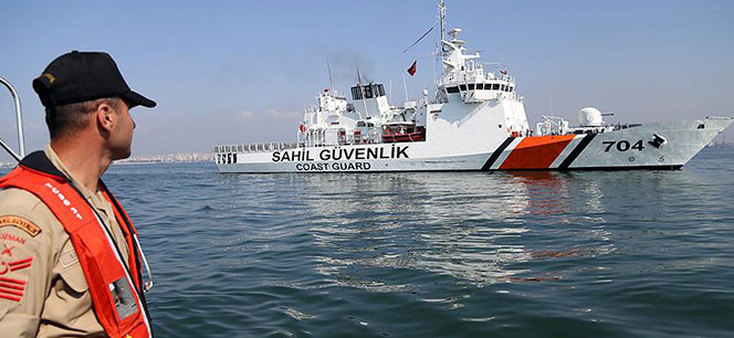 Sahil Güvenlik Komutanlığı ekipleri 24 saat hazır kıta bekliyor
