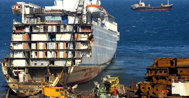 Gemi sökümü için Türkiye'den teknik destek