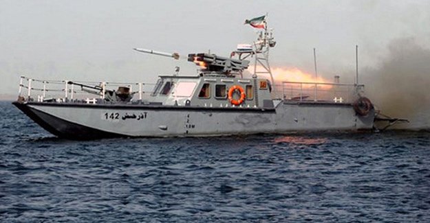 İran, ABD gemisine füze fırlattı