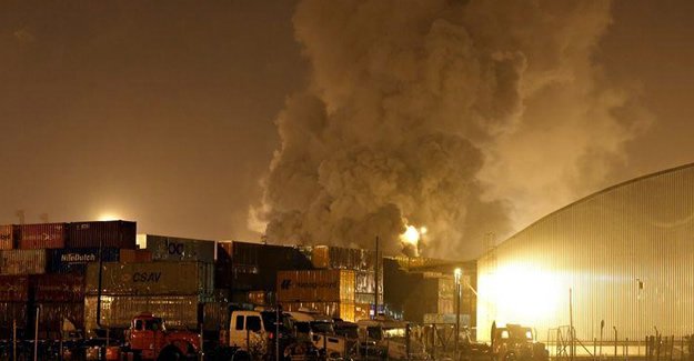 Santos Limanı'nda patlama!