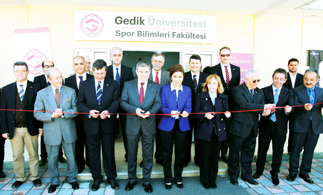 Gedik Üniversitesi Spor Bilimleri Fakültesi'nin yeni binası açıldı