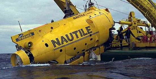 Malezya uçağının enkazını robot denizaltı arayacak