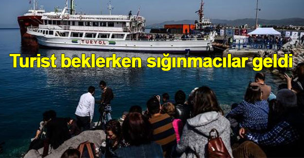 "Turist kafilesi beklerken sığınmacı kafilesi karşıladık"