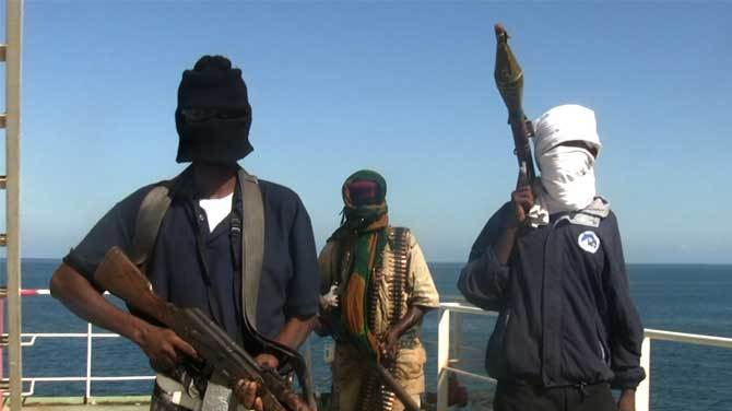 Korsanlar Togo'da 4 denizciyi kaçırdı
