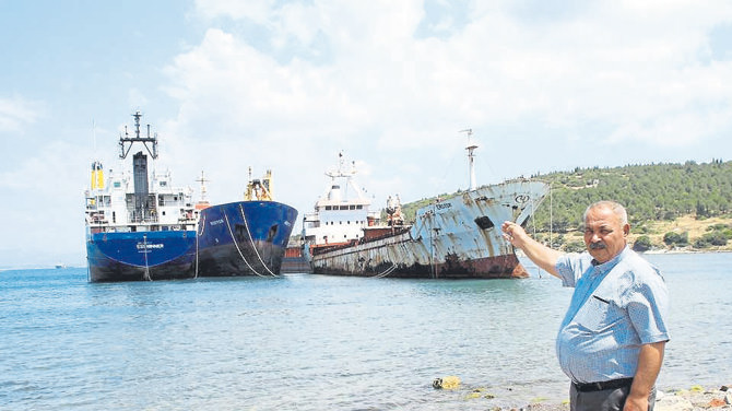 Aliağa'da hayalet gemi sayısı gittikçe artıyor