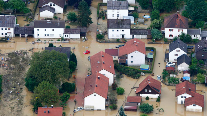 Sel Avrupa'yı vurdu: 5 ölü