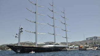 Dünyanın en büyük yelkenlisi yatı Maltese Falcon, Palmarina Bodrum’da