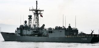 Barbaros Türk Deniz Görev Grubu'ndan Abidjan liman ziyareti