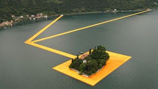 Su üstünde yürüdüler