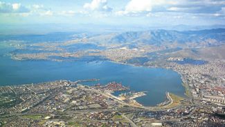 'İzmir Körfezi ve Limanı Rehabilitasyonu Projesi' ÇED raporu yeterli bulundu