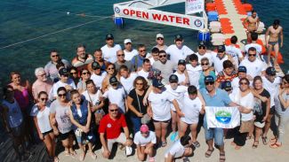 Foça'da kulaçlar yarıştı