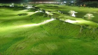 Deniz dolgusuna yapılan golf sahasında sona gelindi