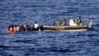 Kaçak teknesi alabora oldu: 1 çocuk öldü